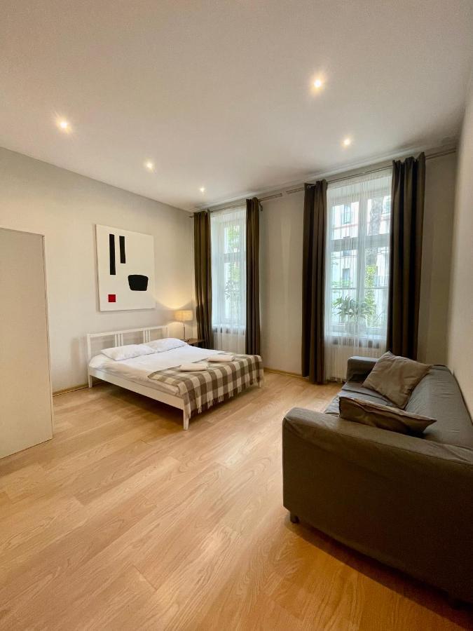 Boutique Apartments - Elegant 1906 Period Вроцлав Экстерьер фото